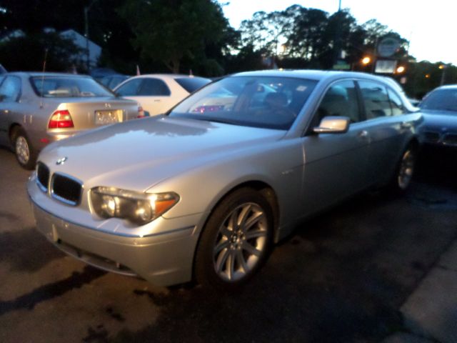 BMW 7 series 2003 photo 2