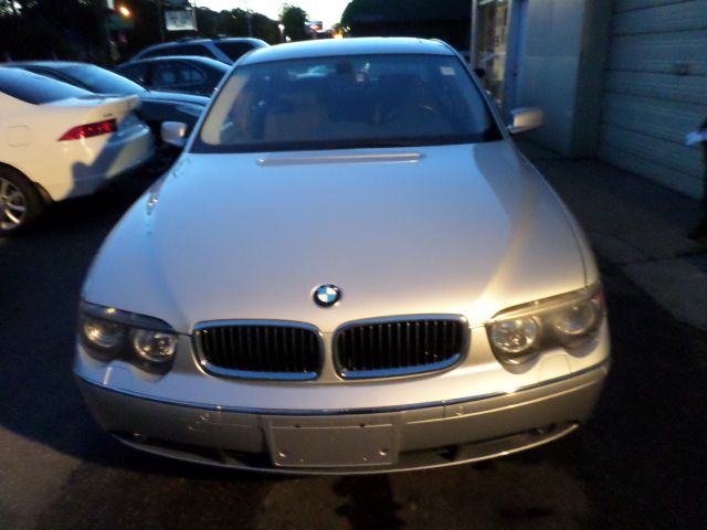 BMW 7 series 2003 photo 24