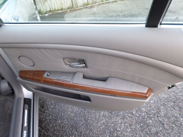 BMW 7 series 2003 photo 7