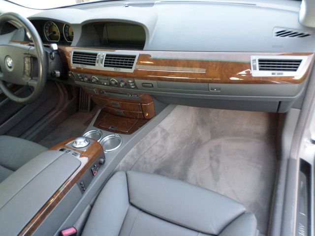 BMW 7 series 2003 photo 8