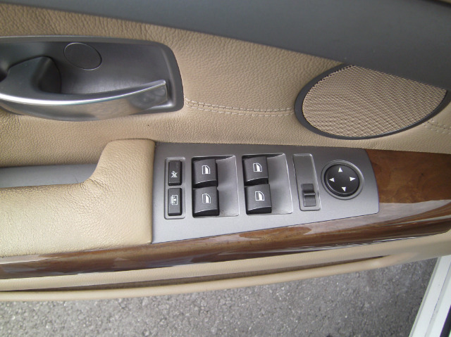 BMW 7 series 2003 photo 5