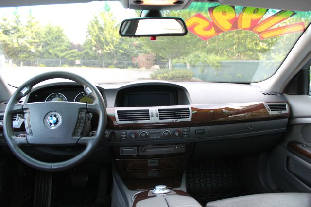 BMW 7 series 2003 photo 23