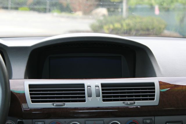 BMW 7 series 2003 photo 7