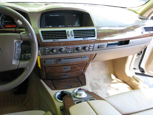 BMW 7 series 2003 photo 1