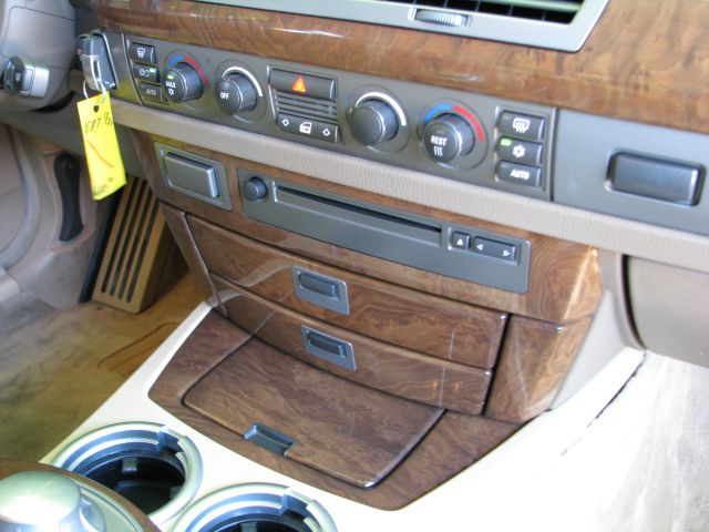 BMW 7 series 2003 photo 16