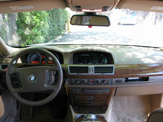 BMW 7 series 2003 photo 19