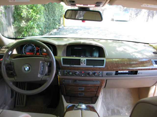 BMW 7 series 2003 photo 24