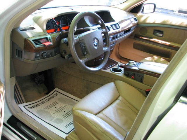 BMW 7 series 2003 photo 25