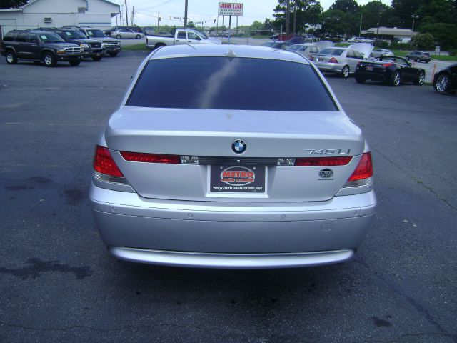 BMW 7 series 2003 photo 1