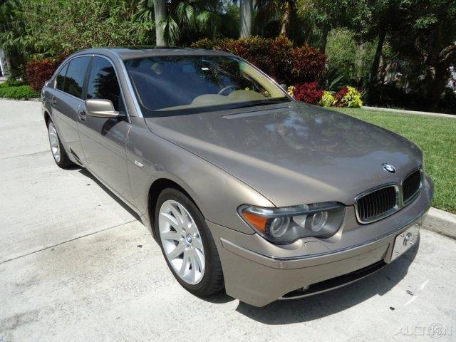 BMW 7 series 2004 photo 11