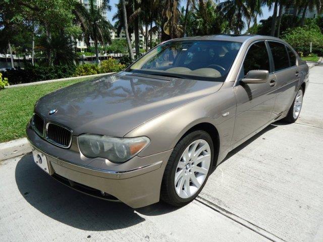 BMW 7 series 2004 photo 25