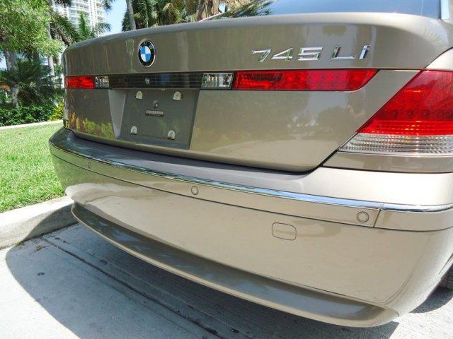 BMW 7 series 2004 photo 7