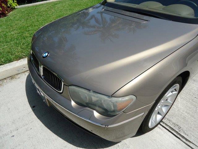 BMW 7 series 2004 photo 8