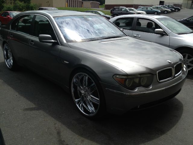 BMW 7 series 2004 photo 1