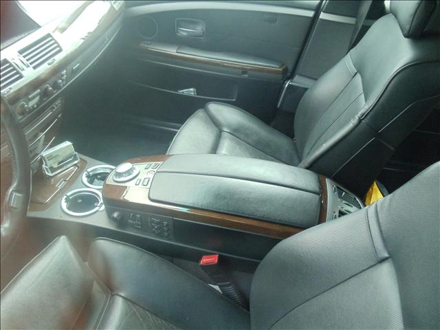 BMW 7 series 2004 photo 1