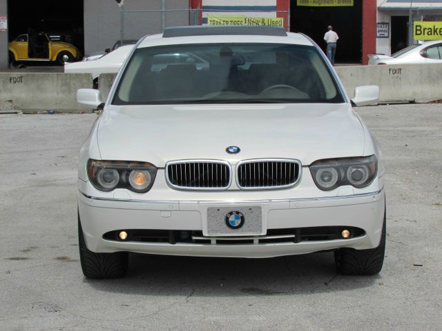 BMW 7 series 2004 photo 12