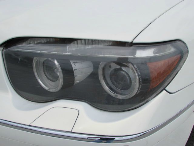 BMW 7 series 2004 photo 2