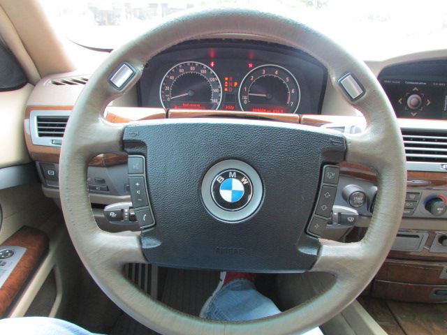 BMW 7 series 2004 photo 36