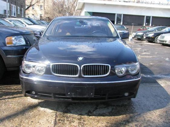 BMW 7 series 2004 photo 2