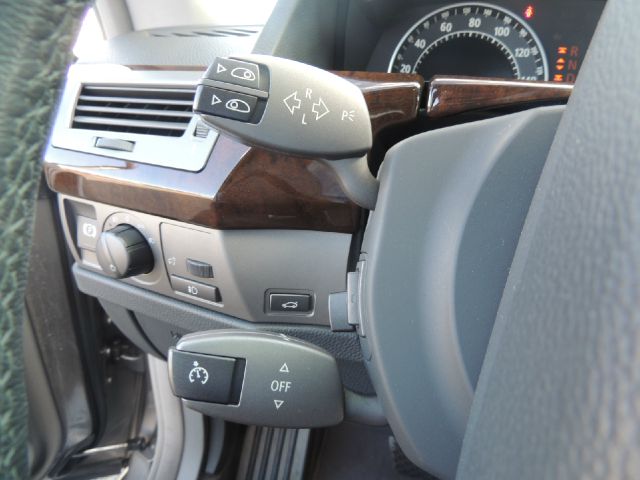 BMW 7 series 2004 photo 7