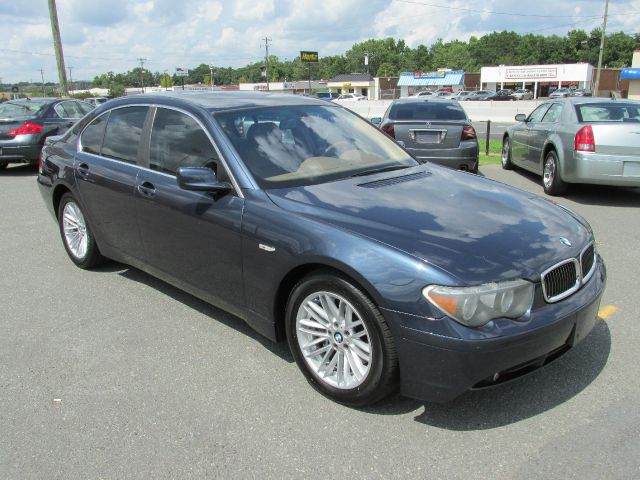 BMW 7 series 2004 photo 3