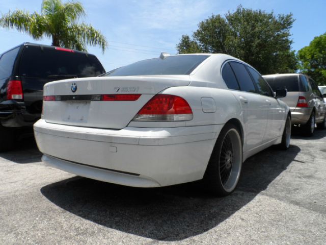 BMW 7 series 2004 photo 3