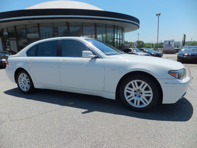 BMW 7 series 2004 photo 19