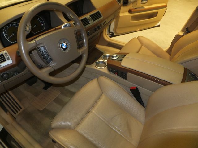 BMW 7 series 2004 photo 23