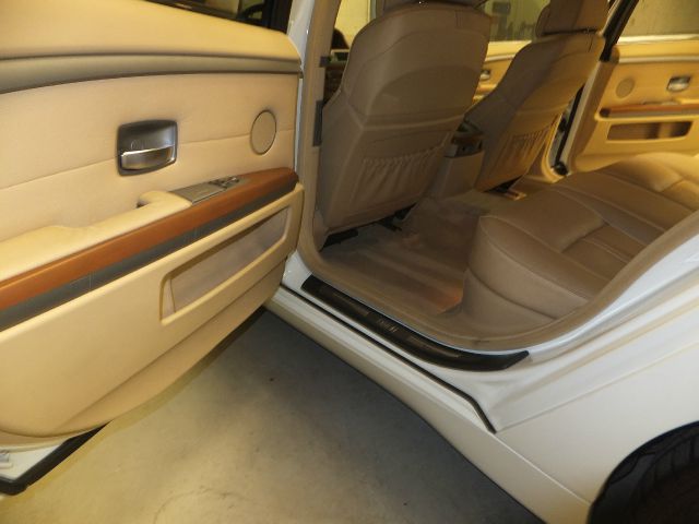 BMW 7 series 2004 photo 4