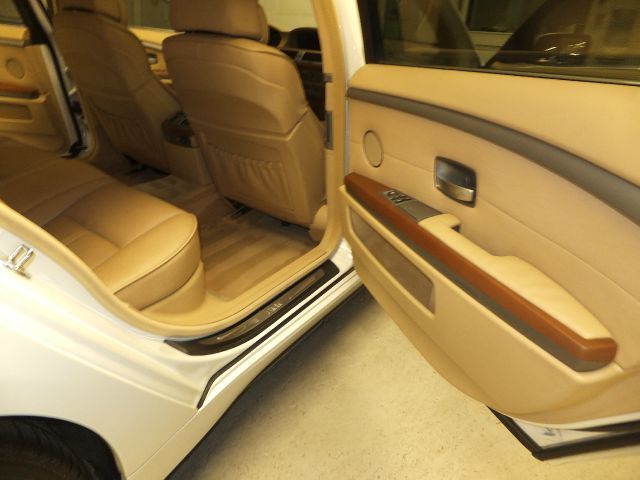 BMW 7 series 2004 photo 6