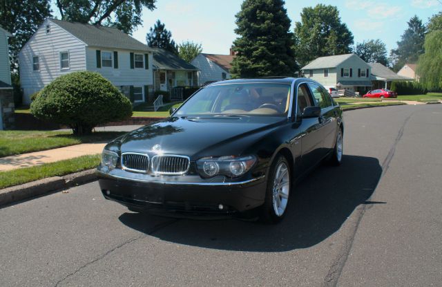 BMW 7 series 2004 photo 2