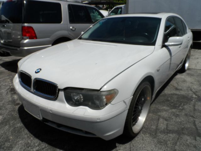 BMW 7 series 2004 photo 3