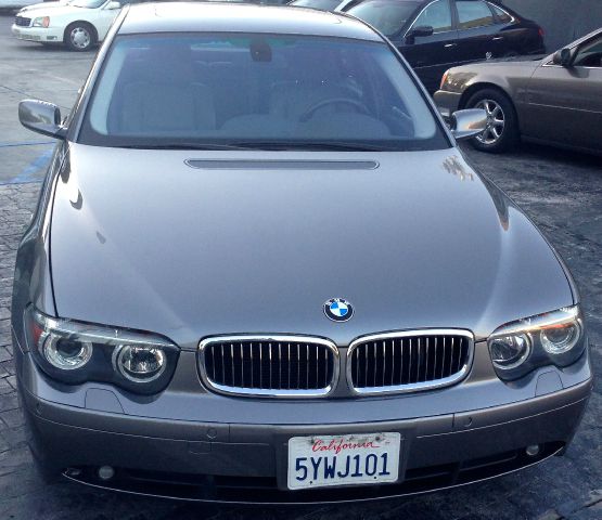 BMW 7 series 2004 photo 3