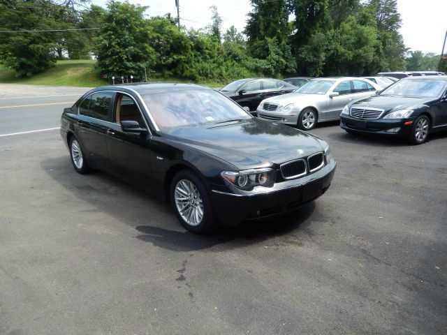 BMW 7 series 2005 photo 2