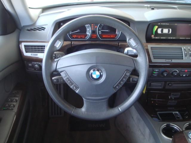 BMW 7 series 2005 photo 4