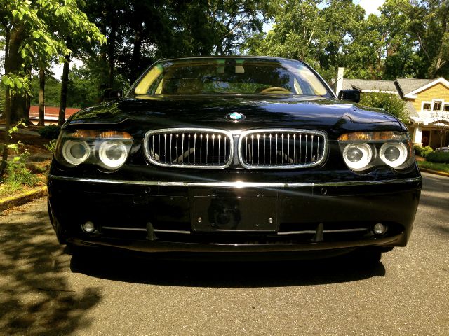 BMW 7 series 2005 photo 2