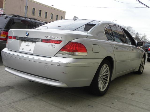 BMW 7 series 2005 photo 3