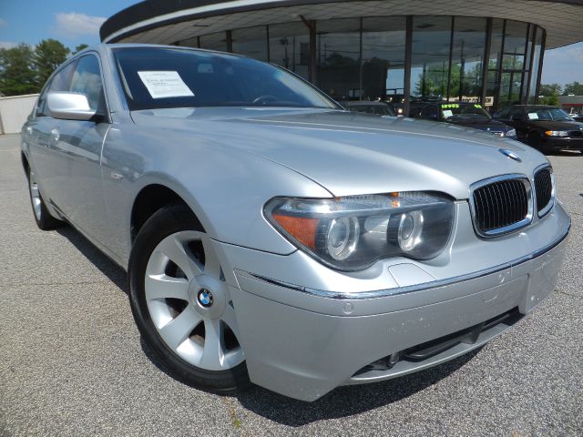 BMW 7 series 2005 photo 25