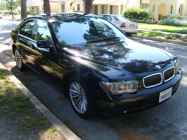 BMW 7 series 2005 photo 1