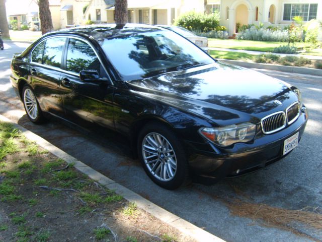 BMW 7 series 2005 photo 2