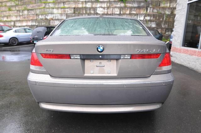 BMW 7 series 2005 photo 13