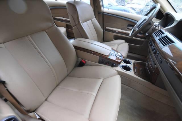 BMW 7 series 2005 photo 4