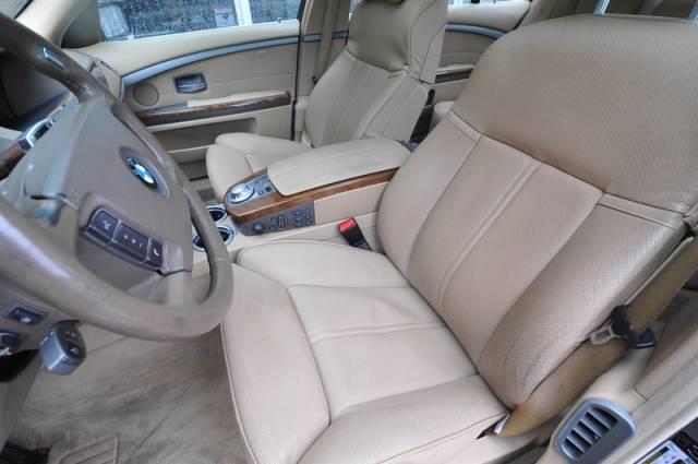 BMW 7 series 2005 photo 5