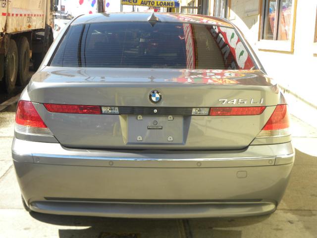 BMW 7 series 2005 photo 5