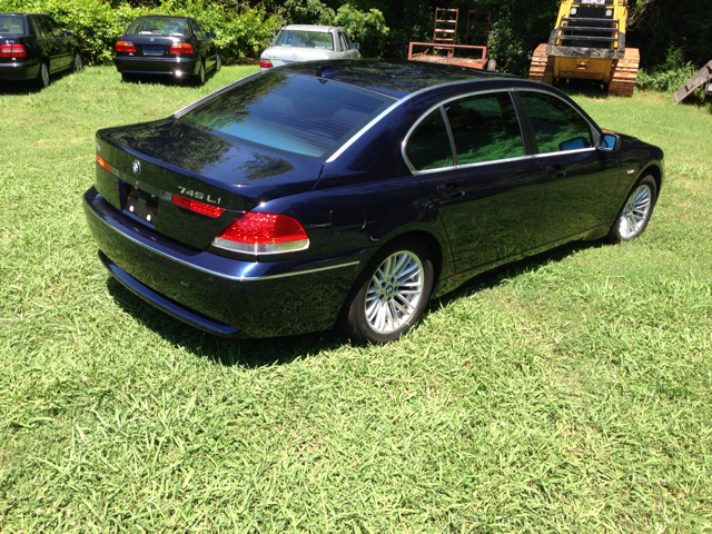 BMW 7 series 2005 photo 4