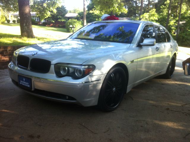 BMW 7 series 2005 photo 1