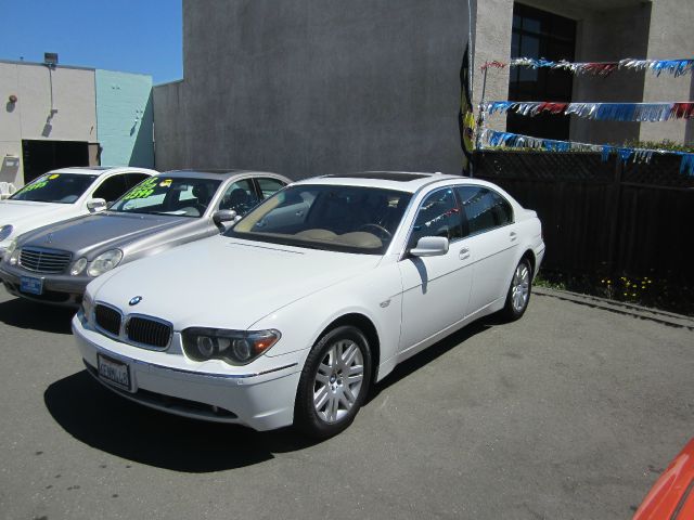 BMW 7 series 2005 photo 2