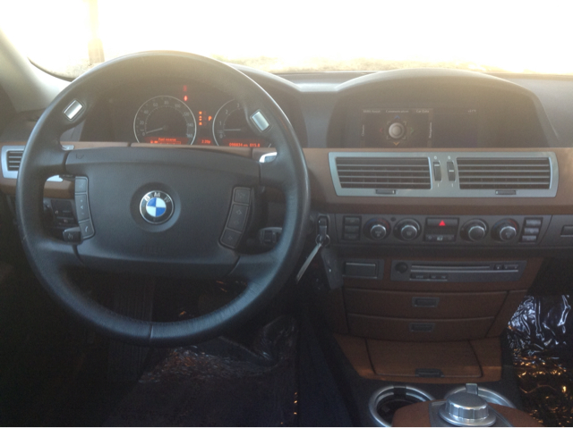 BMW 7 series 2006 photo 24