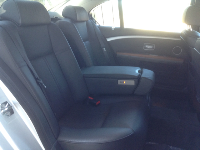 BMW 7 series 2006 photo 29