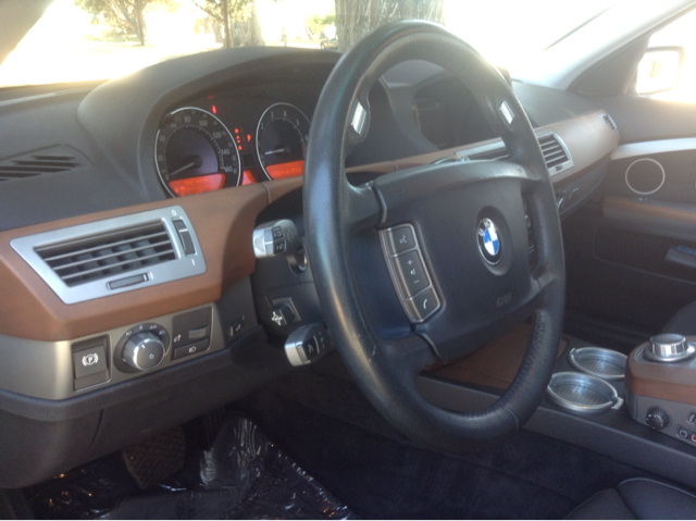 BMW 7 series 2006 photo 7